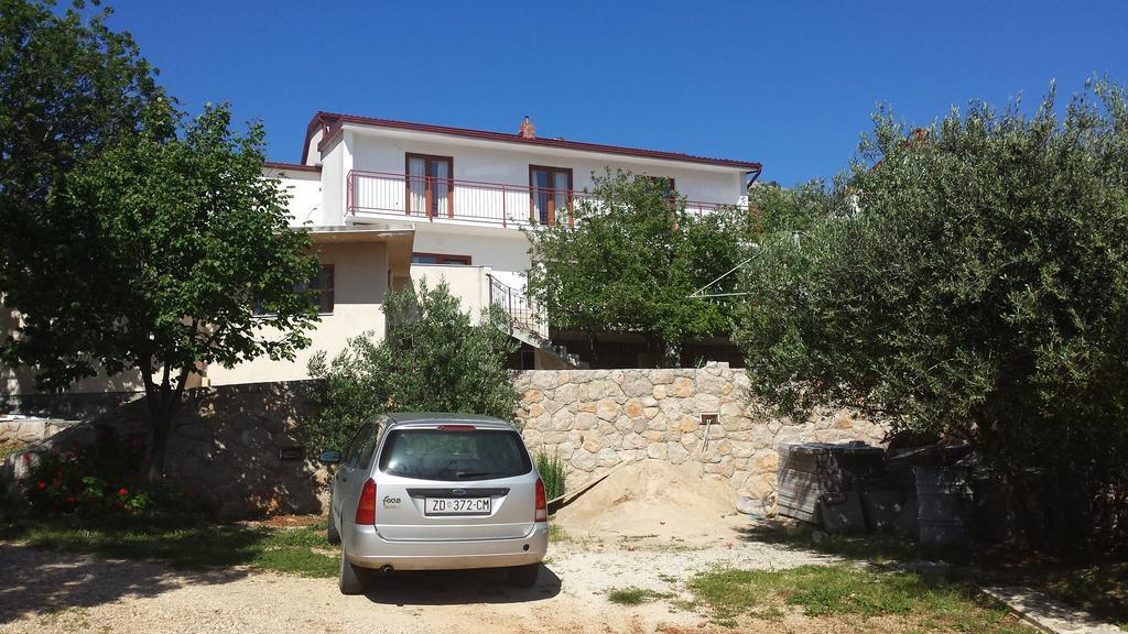 Apartmani Simic Starigrad Paklenica Exterior foto